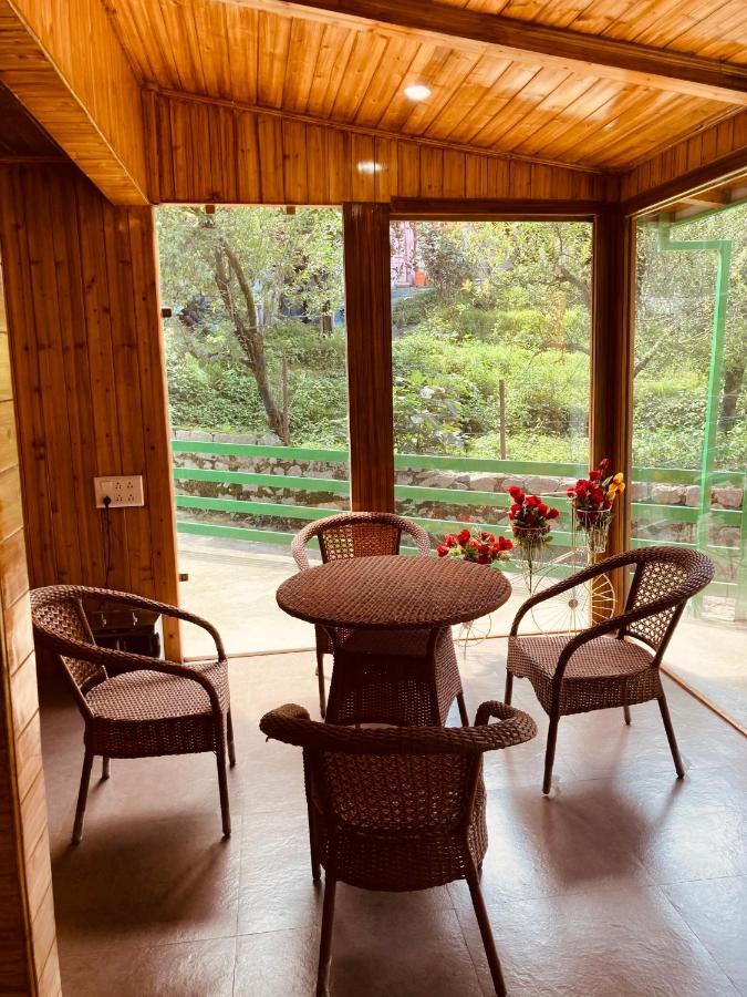 Vista Hill Resort- Centrally Heated & Air Cooled Resort, Manali Экстерьер фото
