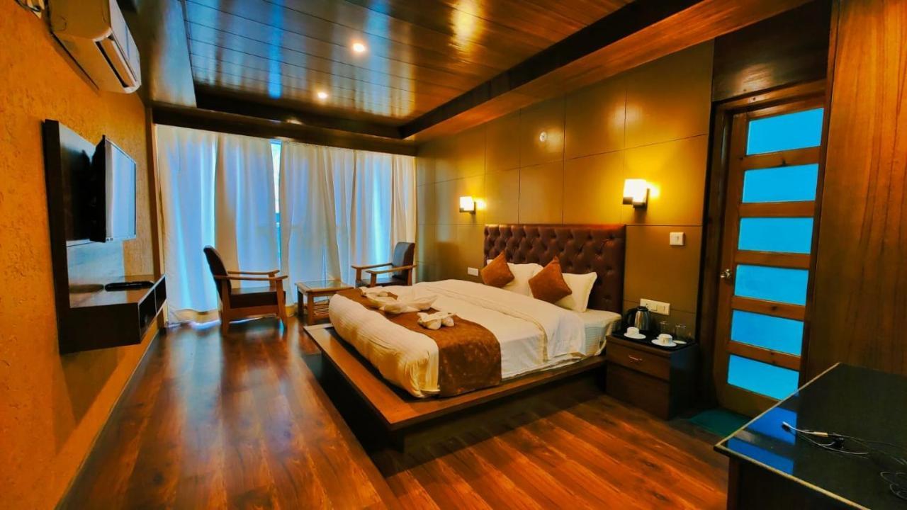 Vista Hill Resort- Centrally Heated & Air Cooled Resort, Manali Экстерьер фото